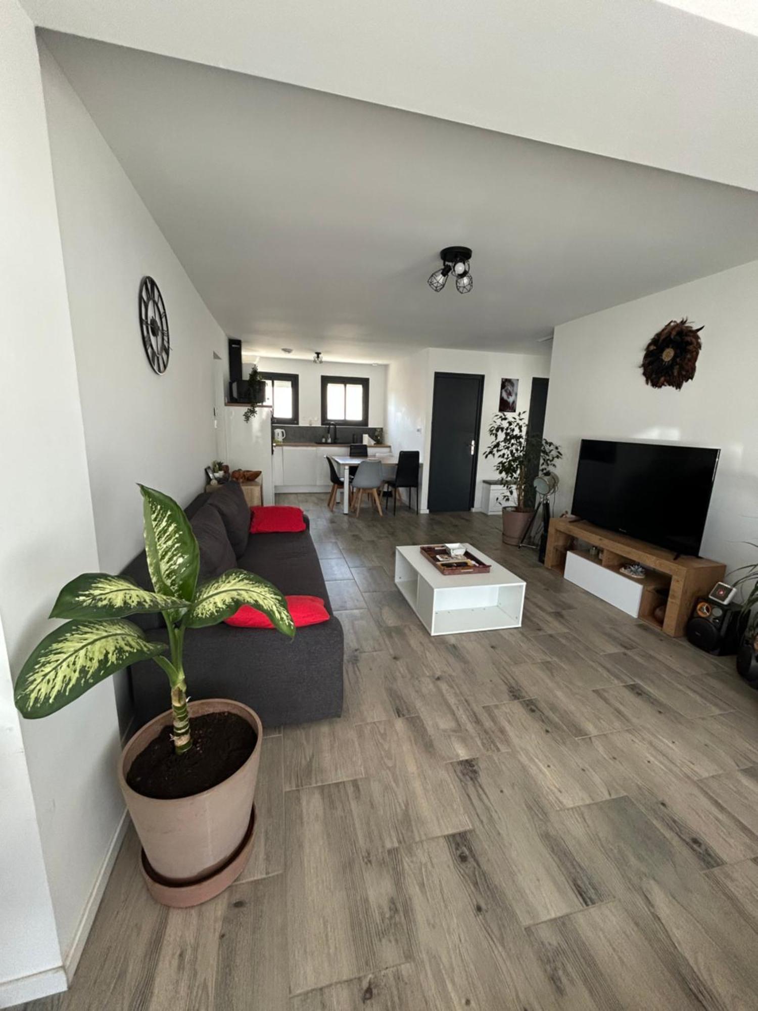 Villa Lunel Lunel  Zewnętrze zdjęcie